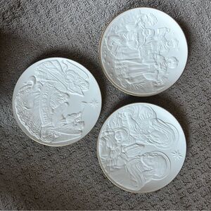 VINTAGE Lenox Nativity Vignettes Plate Set- Wise Men plus two others